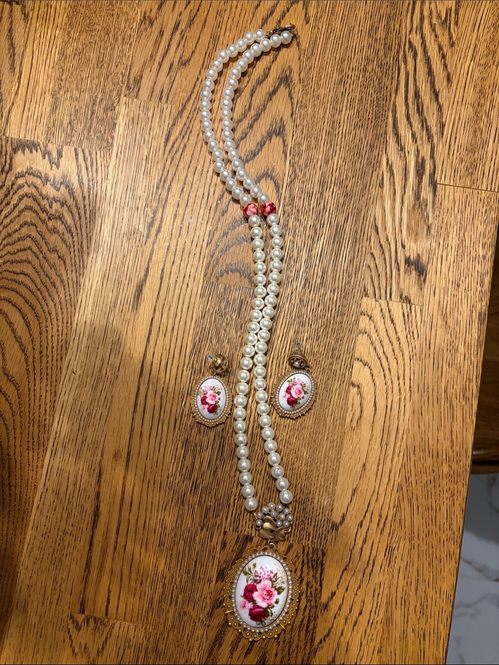 Vintage-Inspired Pearl Necklace and Earring Set with Pink Floral Pendant